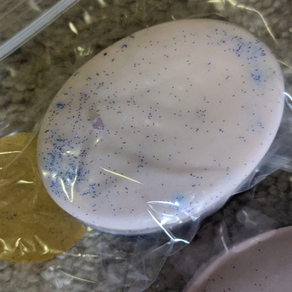 Seven beautiful bars glitter cocoa butter soap - Picture 3 of 8